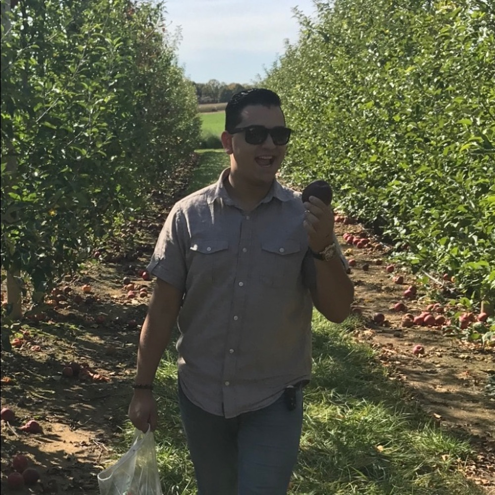 Meet your Posher, Jhon